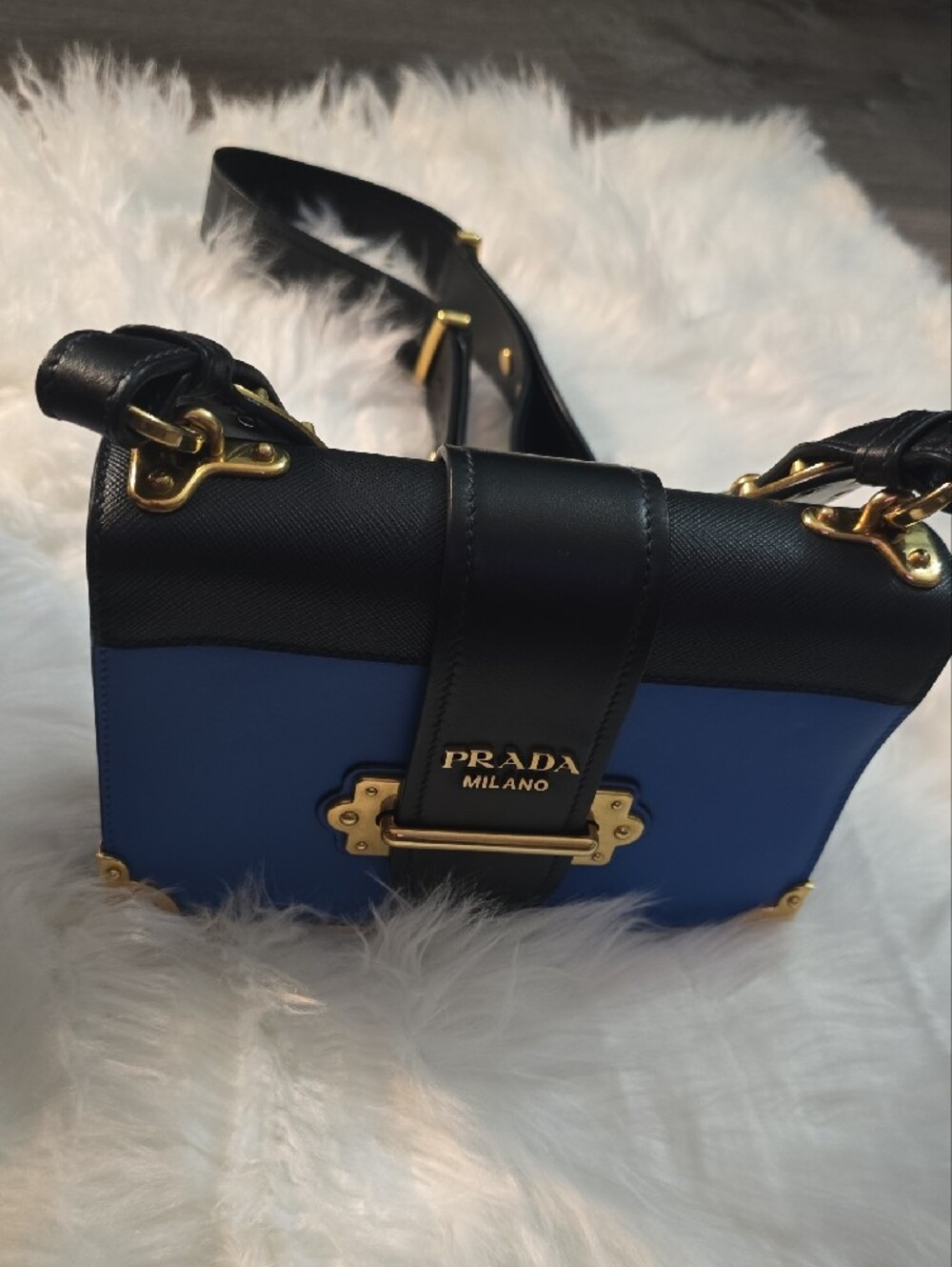 Prada Cahier Crossbody - Picture 2 of 9